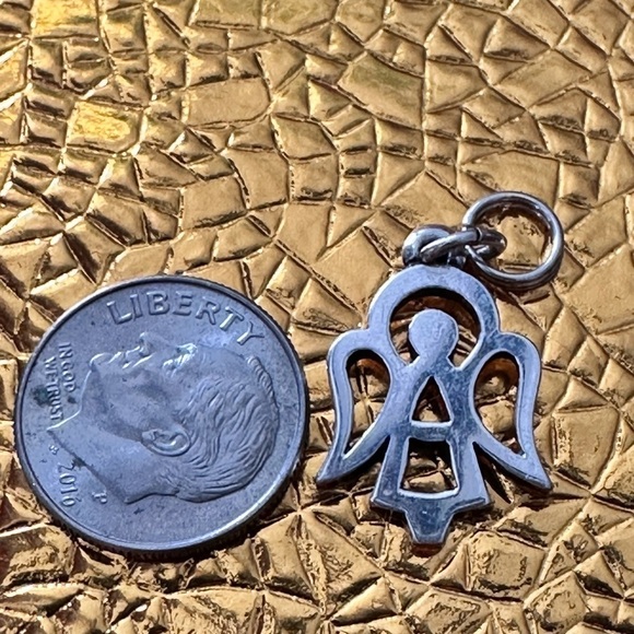 Retired James Avery Sterling Silver Open Angel Charm - Picture 6 of 9